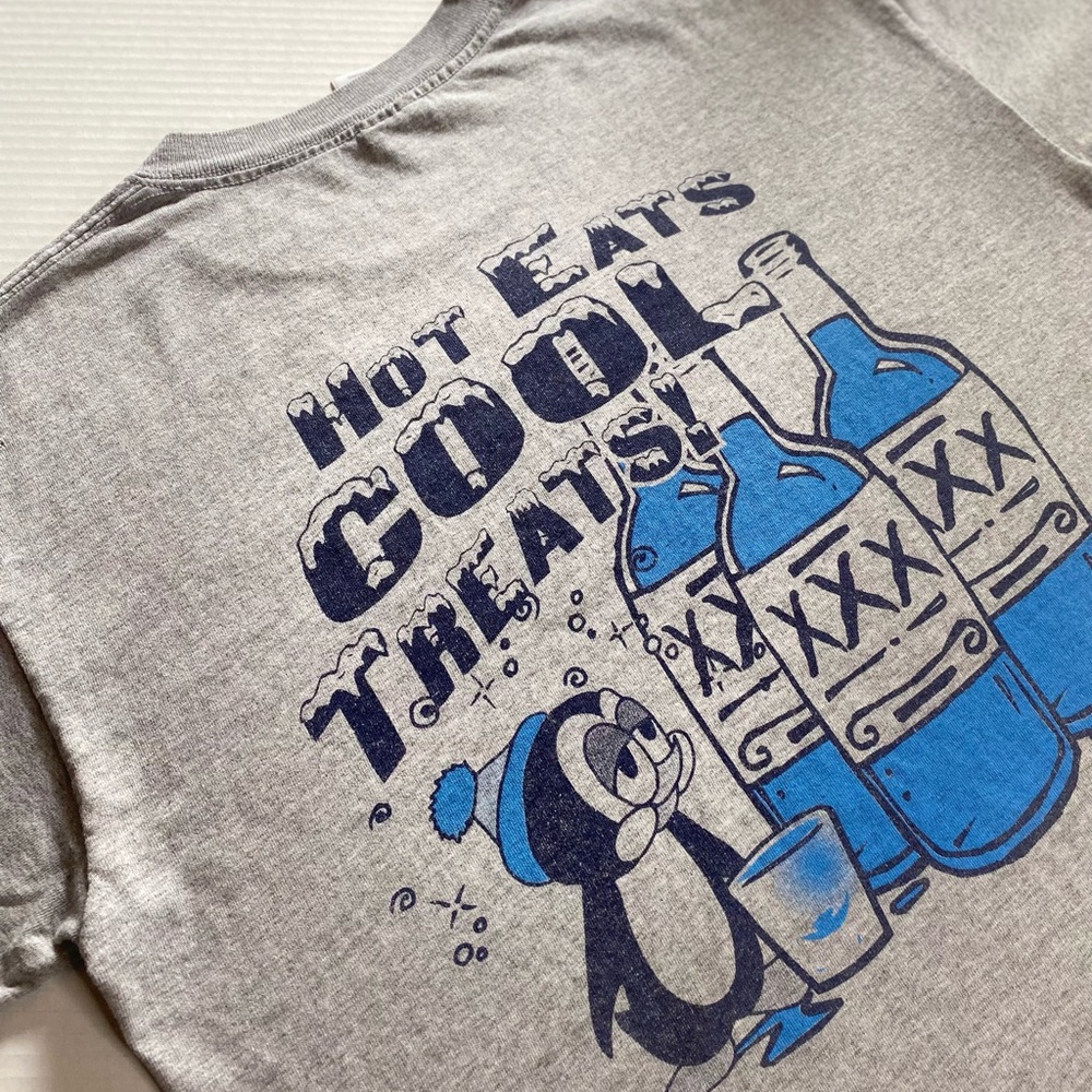 Hot Eats, Cool Treats – Vintage Penguin Party Tee 🧊🐧
